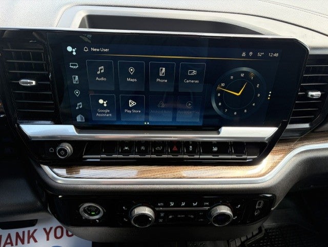 2022 Chevrolet Silverado 1500 — interior view